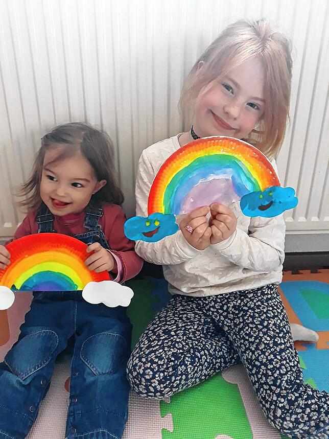 Bild 18: Der SÜDKURIER macht mit: Bunte Regenbogen gegen Corona