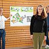 Die gleichberechtigten Vorsitzenden des Fördervereins, (von links) Gregor König, Johanna Hahn und Markus Derksen, freuten sich über das ...