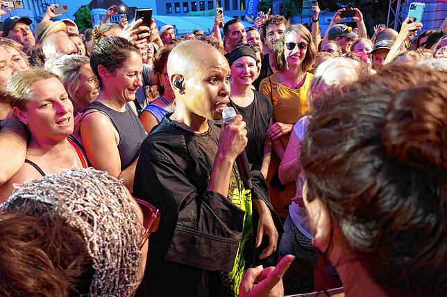 Bild 25: Markdorf Open Air: Einzigartiger Auftakt der Skunk Anansie bei den Open Air in Markdorf