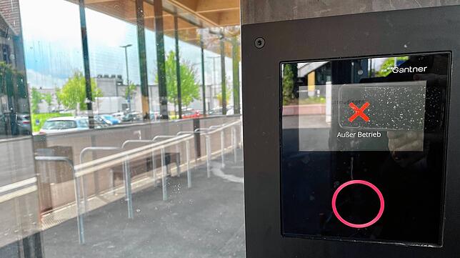 44 freie Stellplätze warten im Gottmadinger Fahrradhaus auf ihre Mieter. Doch die haben bisher noch keinen Zugang. Die Schließanlage ist ...