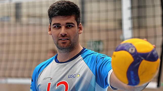 Lukas Ott (USC Konstanz) will trotz des vorzeitigen Titelgewinns in der Regionalliga auch im letzten Saisonspiel in der Schänzlehalle ...
