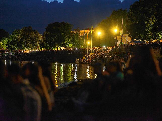 Bild 6: Bilder vom Feuerwerk beim Seehasenfest