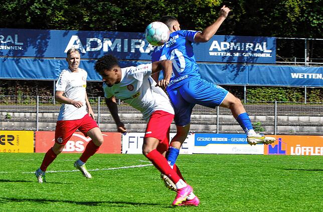 Bild 10: Die besten Bilder vom Verbandsliga-Derby zwischen SC Pfullendorf und 1. FC Rielasingen-Arlen