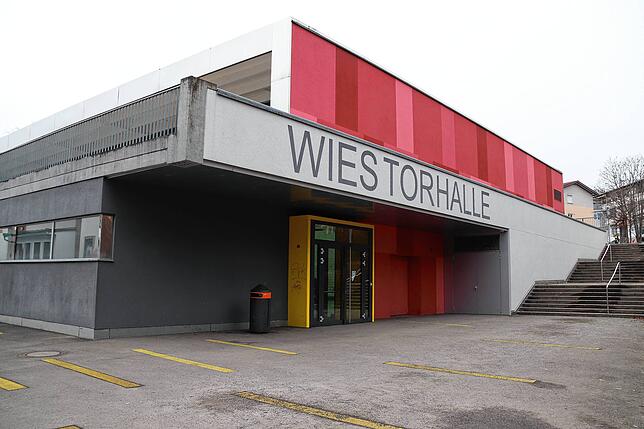 In der Wiestorhalle ist der Notfalltreffpunkt der Stadt Überlingen eingerichtet. Sie ist mit Notstrom versorgt. Im Ernstfall sollen die ...