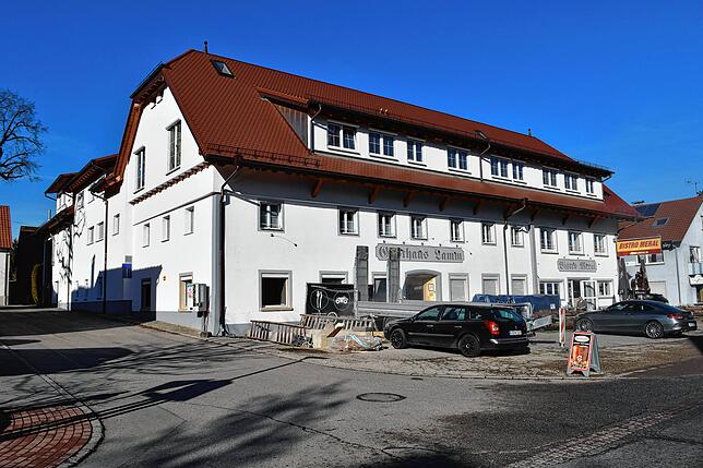 Die Fassade ließ schon im Frühjahr 2021 erahnen, welches Schmuckstück das Lamm für Eigeltingens Ortskern wird.