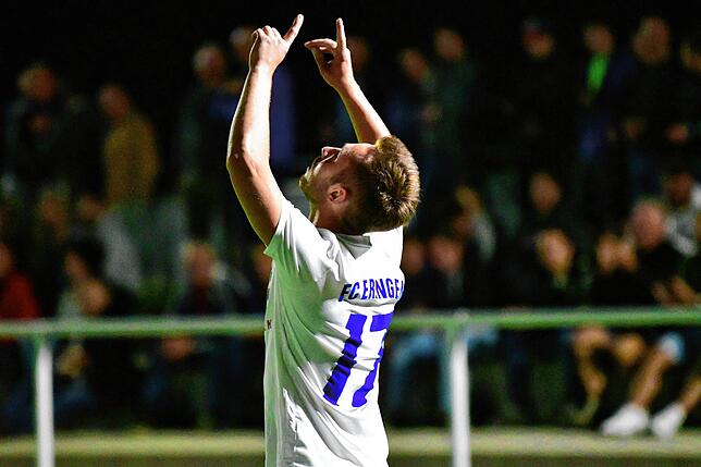 Bild 15: FC Erzingen besiegt den FC Schlüchttal mit 4:1 &ndash; und wir haben Bilder