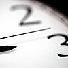Zurück zur Normalzeit: In der Nacht zum Sonntag, 30. Oktober, werden in Deutschland die Uhren wieder von 3 Uhr auf 2 Uhr zurückgestellt.