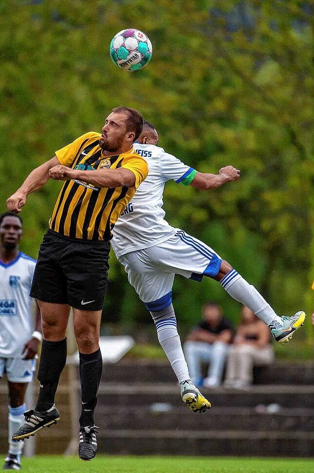 Bild 20: Reserve des SV Blau-Weiß Murg bezwingt den SV Nöggenschwiel mit 3:1 &ndash; und wir haben Bilder!