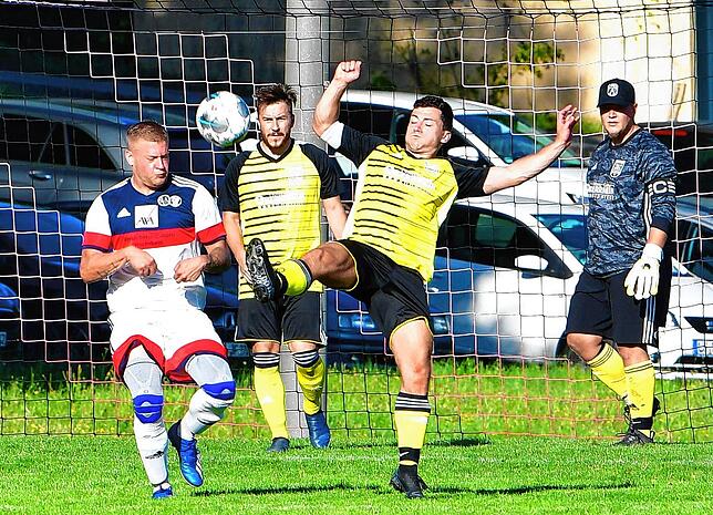 Bild 36: SV Eichsel dreht binnen drei Minuten das Spiel im Rothaus-Bezirkspokal zum 4:3-Sieg bei der SG Niederhof-Binzgen &ndash; und wir haben Bilder!