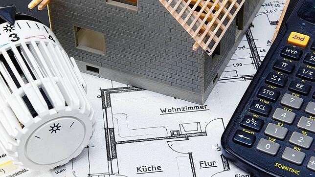 Laut Plan sollen pro Jahr gerade mal zwei der insgesamt 190 im städtischen Besitz befindlichen Gebäude zum Zweck der erwünschten ...