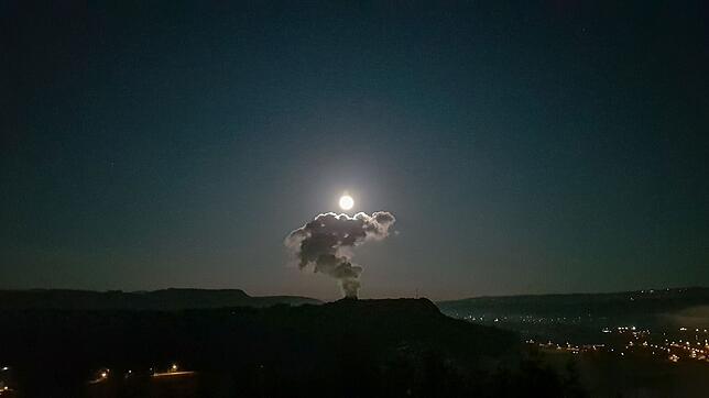 Der Spätsommer bietet perfekte Bedingungn, um den Vollmond in voller Pracht zu bewundern.