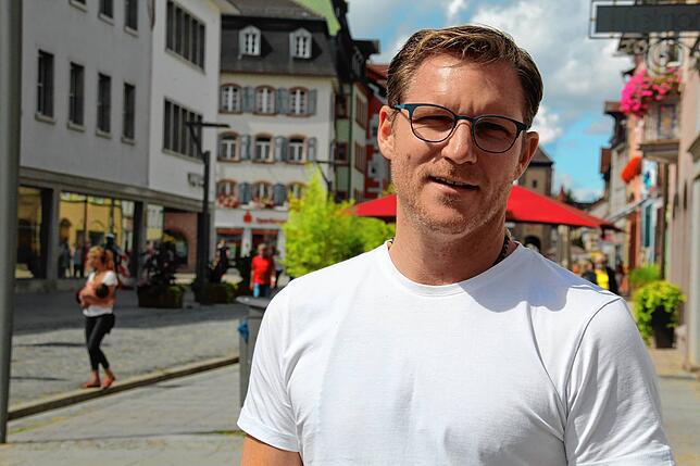 Zurzeit ist Hoffmann in Villingen. Sein Resort hat Corona-bedingt geschlossen. Im Oktober fliegt er wieder auf die Malediven &ndash; so ...