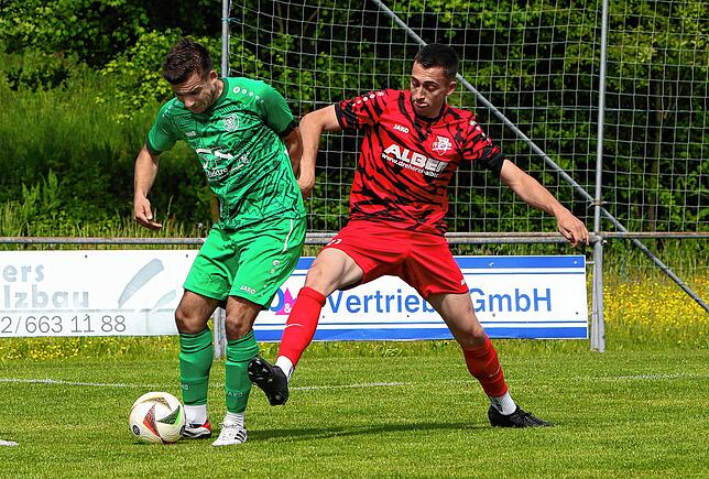 Bild 16: Vier Tore nach der Pause – TSV Aach-Linz besiegt FV Walbertsweiler. Wir waren mit der Kamera dabei!