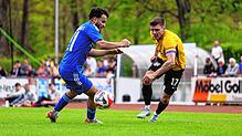 Der FC Gutmadingen (rechts Lukas Riedmüller) und der FC Neustadt (Pjetar Orosaj) könnten in der Landesliga davon profitieren, dass es ...