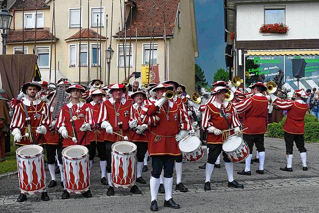 Bild 9: Tausende Besucher tauchten beim siebten "Stettener Spectaculum", 25.-27. Juli, ins Mittelalter ein