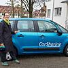 Die Vorteile des Car Sharing haben Charlotte Hepp aus Immenstaad überzeugt. Das blaue Auto bucht sie ganz unkompliziert, wenn sie es ...