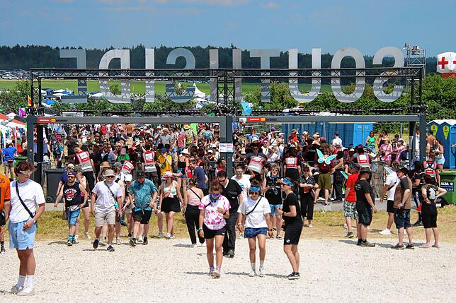 Am Freitagmittag starten für die Besucher des Southside Festivals drei Tage voller Musik auf mehreren Bühnen.