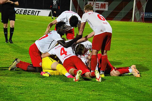Bild 17: Irrer Pokal-Fight! Die besten Bilder vom 3:2-Sieg des SC Pfullendorf gegen den FC 03 Radolfzell