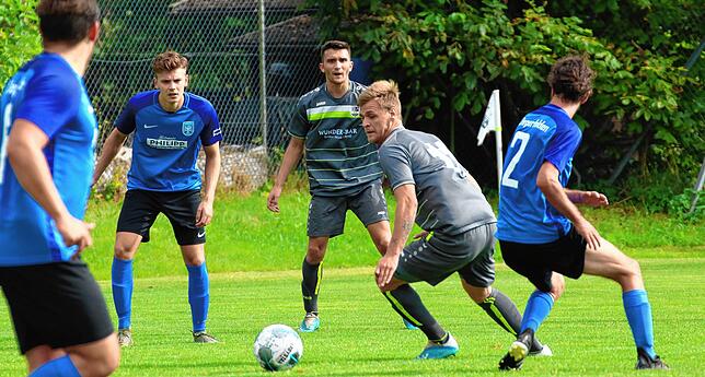 Bild 6: FC Hauingen fegt den FV Degerfelden mit 10:1 vom Platz &ndash; und wir haben Bilder vom Spiel
