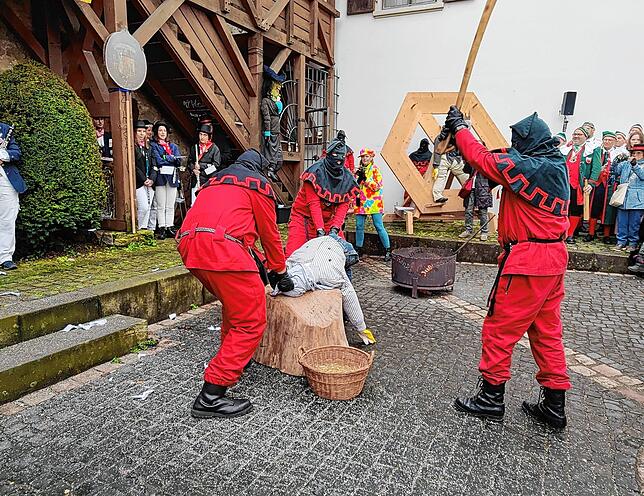 Bild 21: Das Narrengericht in Tiengen hat getagt &ndash; hier sind die Bilder