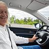 Arnd Raeder fährt bereits seit Jahren ein E-Auto und ist begeistert. „Ich bin noch nie so entspannt Auto gefahren“, sagt der gebürtige ...