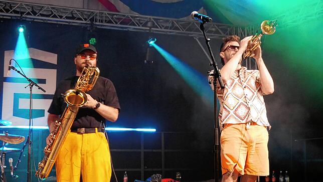 Bild 12: Chilbi 2025 in Waldshut: Große Waldhaus Brassnacht mit „Brasslufthamma“ und „SoundGurus“