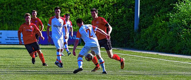 Bild 30: FC RW Weilheim setzt sich mit 5:2 gegen den FC Hochrhein durch &ndash; und wir haben Bilder!