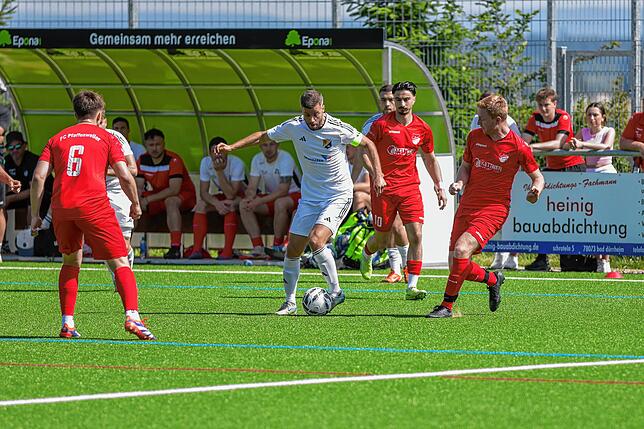 Bild 34: SV 08 Laufenburg siegt 5:2 im ersten Relegationsspiel beim FC Pfaffenweiler – wir haben Fotos!