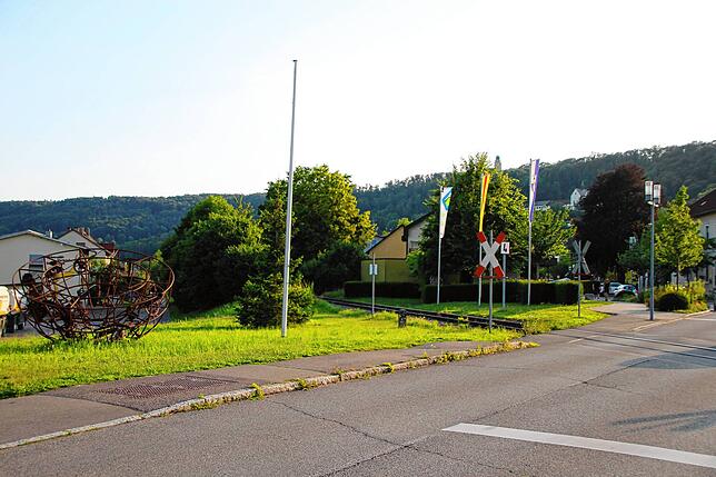Der Bahnübergang in Stühlingen. Mit der Reaktivierung der Wutachtalbahn sollen künftig die Züge im Stundentakt zwischen Waldshut und ...