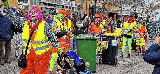 Bild 5: Der Montagsumzug in Bad Dürrheim setzt den gutgelaunten Punkt unter die diesjährige Fasnet &ndash; Teil 1