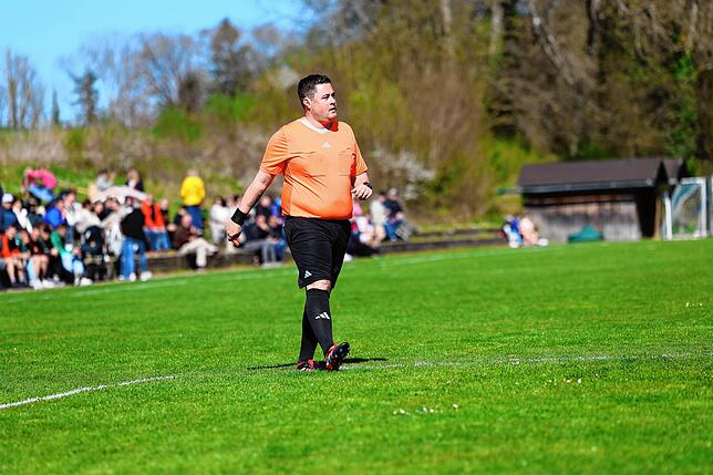 Bild 19: Unsere Bildergalerie vom 2:2 im Spitzenspiel zwischen der SG Stühlingen/Weizen und dem FC Erzingen