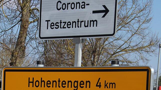 In Hohentengen gibt es ein Corona-Testzentrum, das zur Zeit pausiert. Herdwangen-Schönach benötigt ein solches Zentrum nicht, da Dr. ...