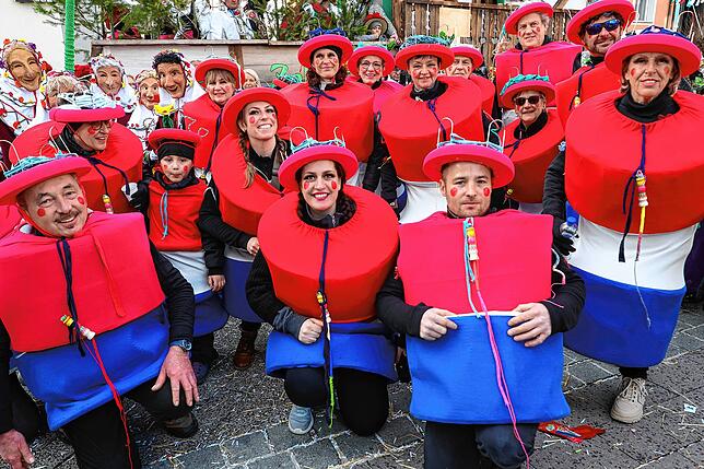 Bild 45: Fastnachtsumzug Radolfzell 2025: Alle Bilder vom farbenfrohen Spektakel