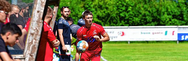 Bild 40: SC Lauchringen steigt nach 0:3 gegen Spvgg. Wutöschingen in die Kreisliga B ab &ndash; wir haben Bilder!