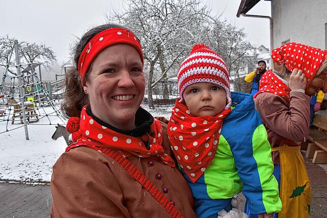 Bild 12: Fasnacht 2025: Bilder der Kindergarten- und Schülerbefreiung in Birkendorf