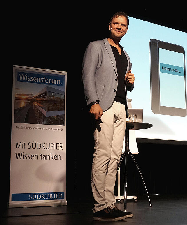 Bild 12: Neurowissenschaftler Volker Busch in Waldshut: Bilder des dritten SÜDKURIER-Wissensforums