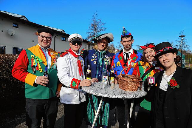 Bild 15: Kunterbunter Umzug in Aach-Linz: Hier die schönsten Einblicke!