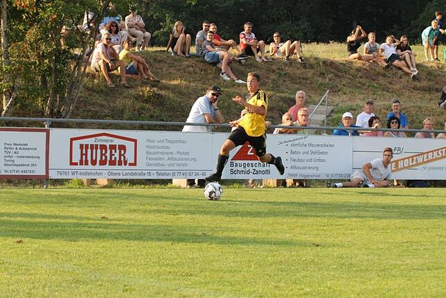 Bild 4: Bilder: SV Nöggenschwiel gewinnt Waldhaus-Cup