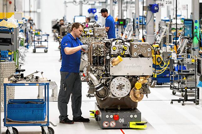 Im neuen Rolls-Royce-Werk in Kluftern werden MTU-Motoren der Baureihe 2000 produziert.