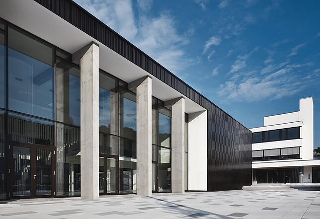 Modern, offen, ein Hingucker: So präsentiert sich die Stadthalle Waldshut nach der vollzogenen Generalsanierung