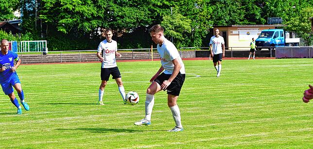Bild 17: SG FC Wehr/Brennet besiegt den TuS Stetten mit 7:1 – und wir haben Fotos