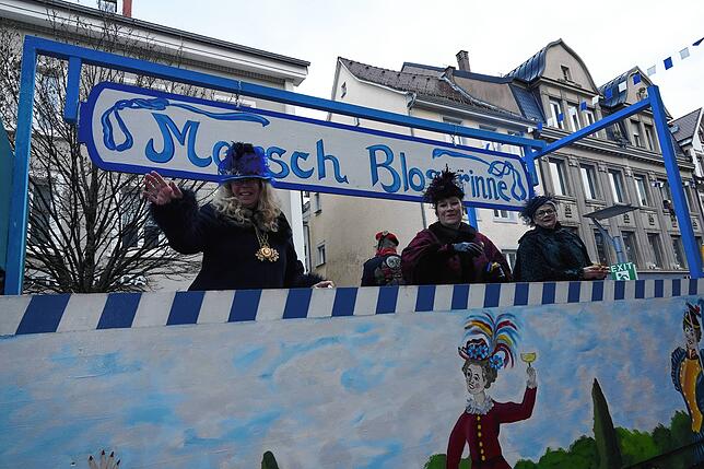 Bild 2: Umzug der Katzenmusik am Montagmorgen