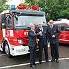 Anfang Juli überreichte Bürgermeister Jürgen Beisswenger symbolisch den Schlüssel für das neue LF 10 an Feuerwehrkommadant Claus ...