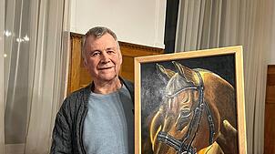 Roland Pöllet aus Bad Dürrheim bevorzugt Tier-und Landschaftsmotive. Beim Kooperationstreffen präsentierte er mehrere Tierporträts. ...