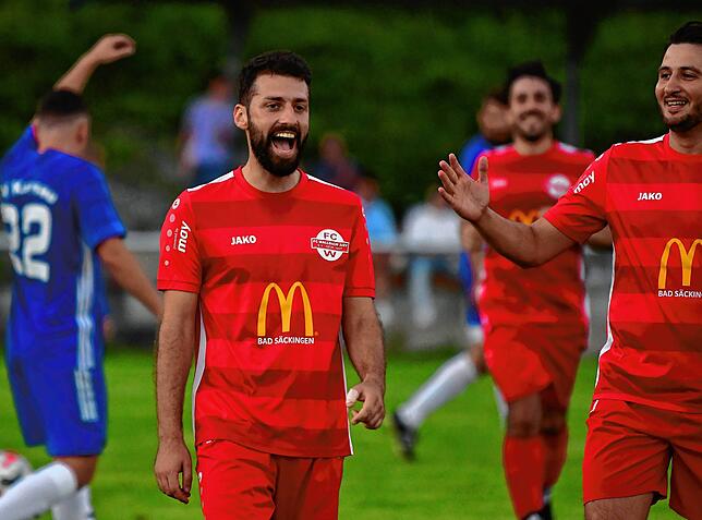 Bild 41: FC Wallbach setzt sich mit 2:0 beim SV Karsau durch &ndash; und wir haben Bilder!
