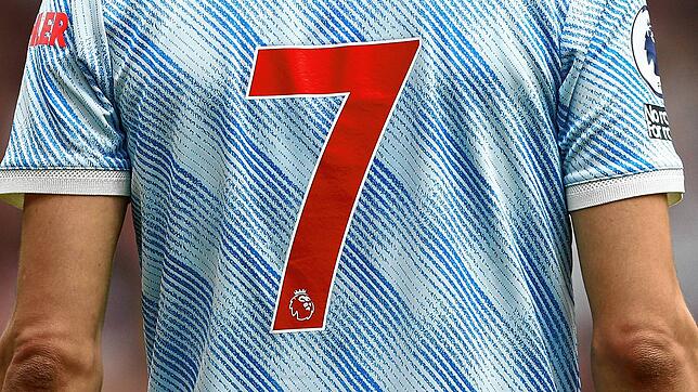 Unser Symbolbild zeigt&lsquo;s an: Sieben Wechsel im Fußball-Bezirk Bodensee sind aus unserer Sicht besonders spektakulär.