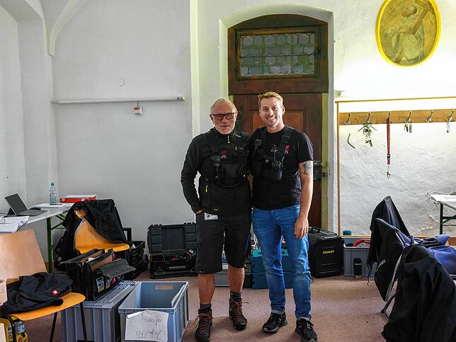 Enrico Amici und Stefan Bernhard in der Einsatzzentrale.