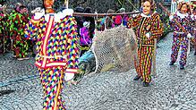 Der Start der Laufenburger Städtlefasnacht, die traditionelle Salmanladung findet in diesem Jahr nur im Schweizer Laufenburg statt. Auf ...