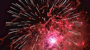 Bild : Party, Schlamm und Feuerwerk – die besten Bilder vom Schlossseefest