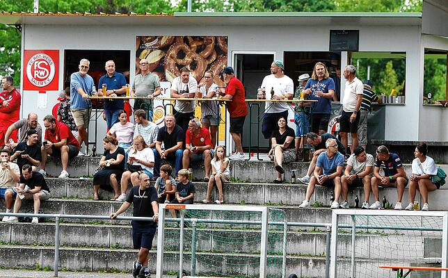 Bild 20: Beim 0:4 des FC RW Salem gegen FC Teningen waren wir mit der Kamera dabei!